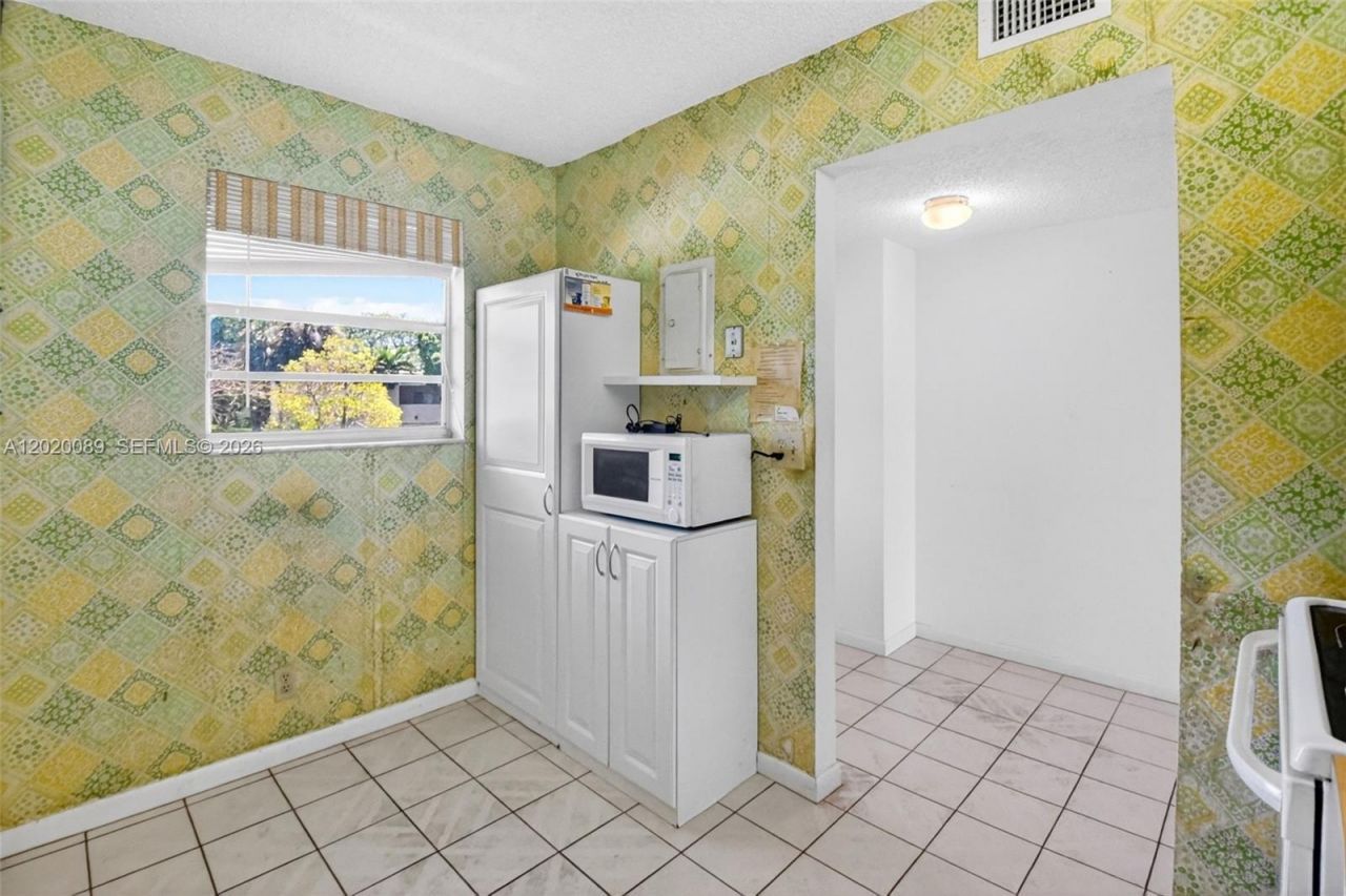 2901 Fiore Way , Unit 2020, Delray Beach, FL 33445 Photo