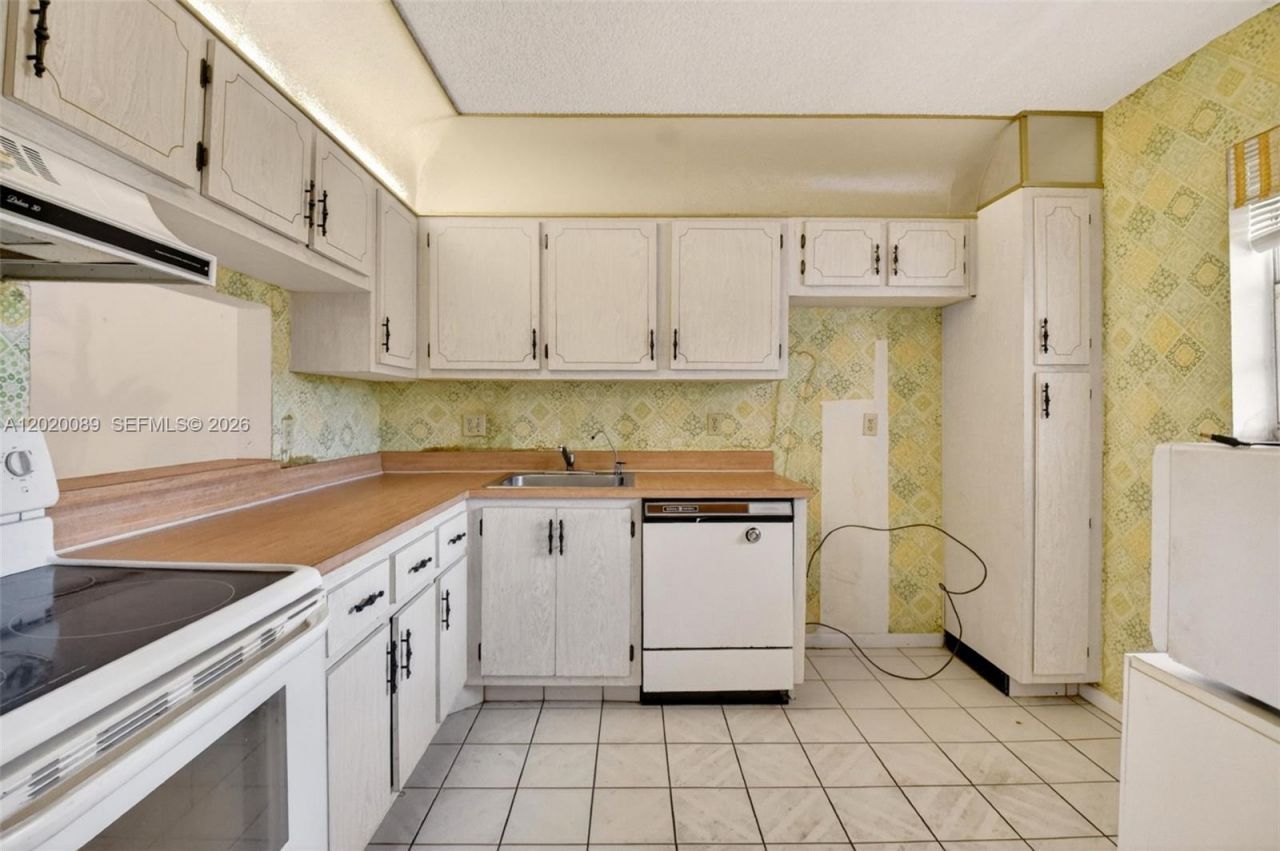 2901 Fiore Way , Unit 2020, Delray Beach, FL 33445 Photo