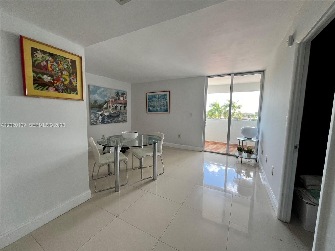 5050 NW 7th St , Unit 312, Miami, FL 33126 Photo