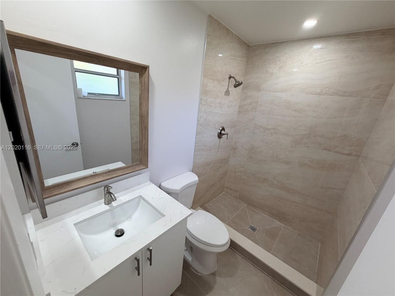 716 NW 103rd Ter , Unit 203, Pembroke Pines, FL 33026 Photo