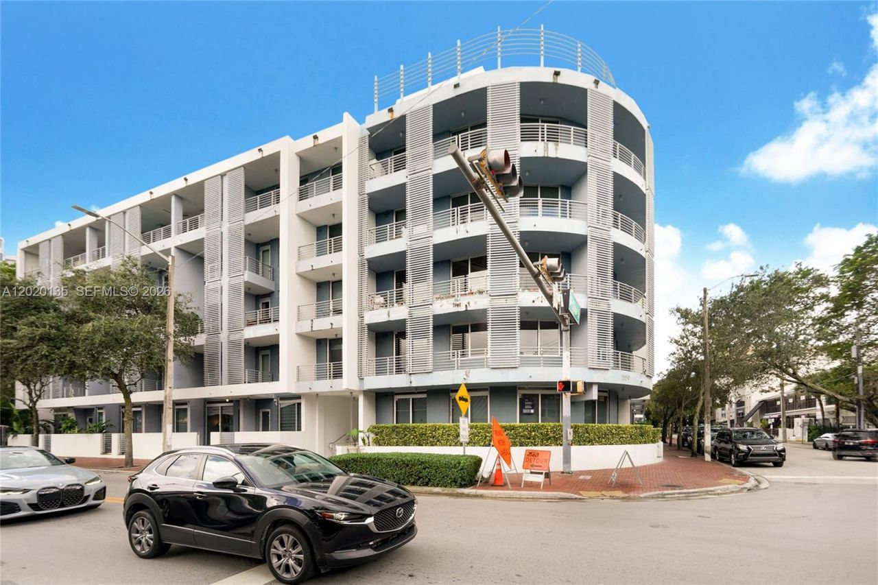 3339 Virginia St, Unit 329, Miami, FL 33133 Photo