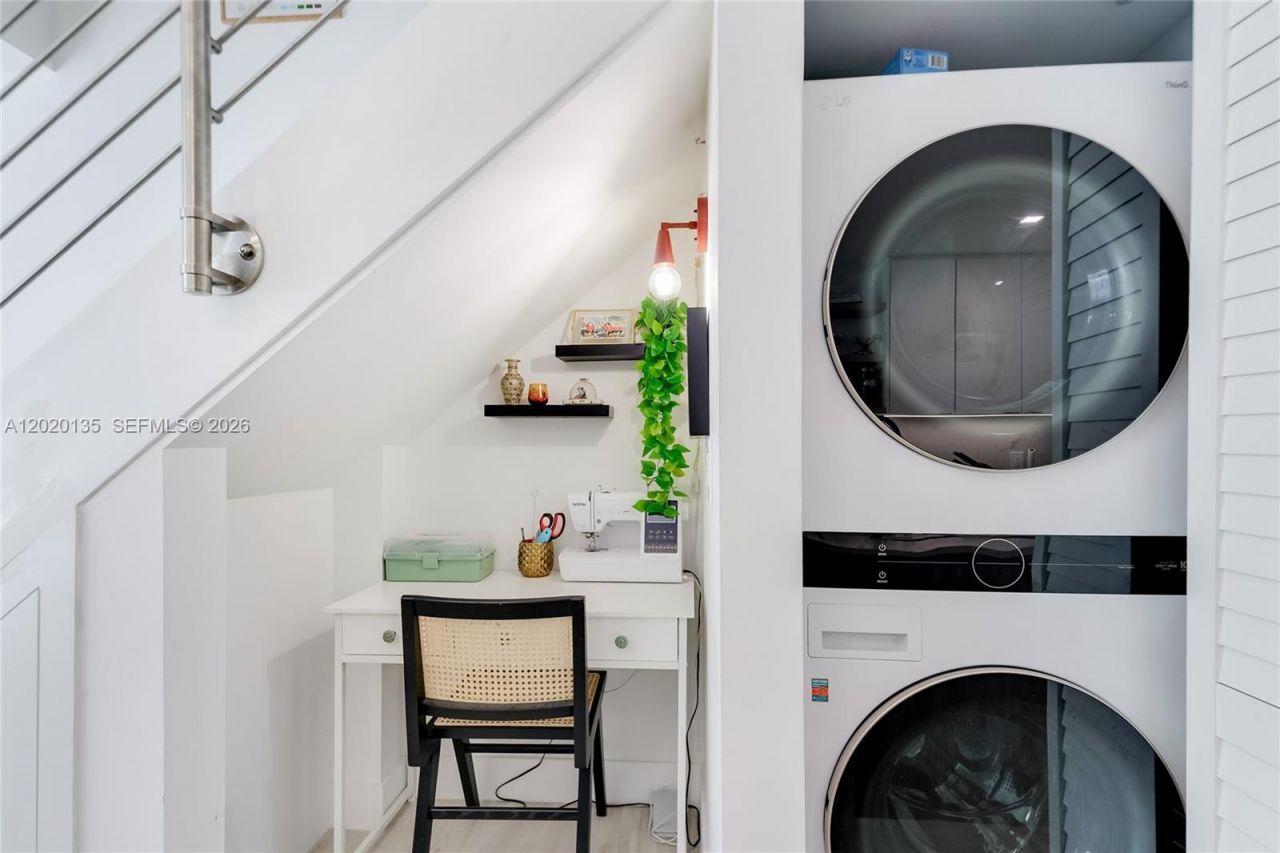 3339 Virginia St, Unit 329, Miami, FL 33133 Photo