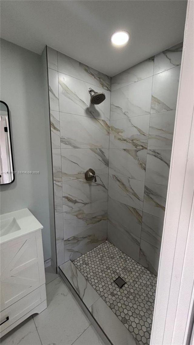 20825 NE 8th Ct, Unit 204-19, Miami, FL 33179 Photo