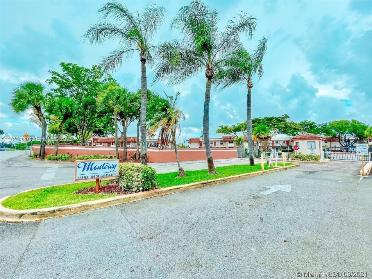 20825 NE 8th Ct, Unit 204-19, Miami, FL 33179 Photo