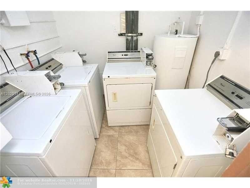 330 SE 2nd St, Unit 203H, Hallandale Beach, FL 33009 Photo