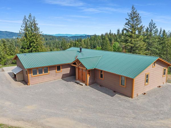 16027 N Koth Rd, Newman Lake, WA 99205