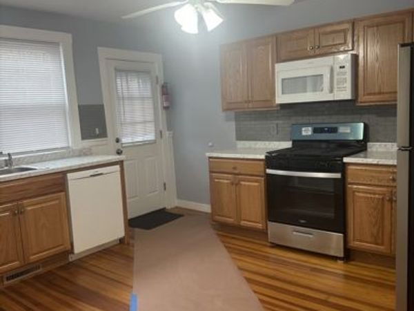 31 Forest Ave, Unit 31, Plymouth, MA 02360