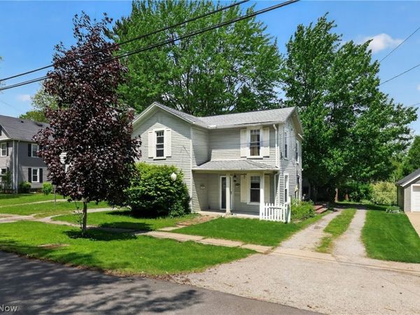 104 Court Street , Canfield, OH 44406