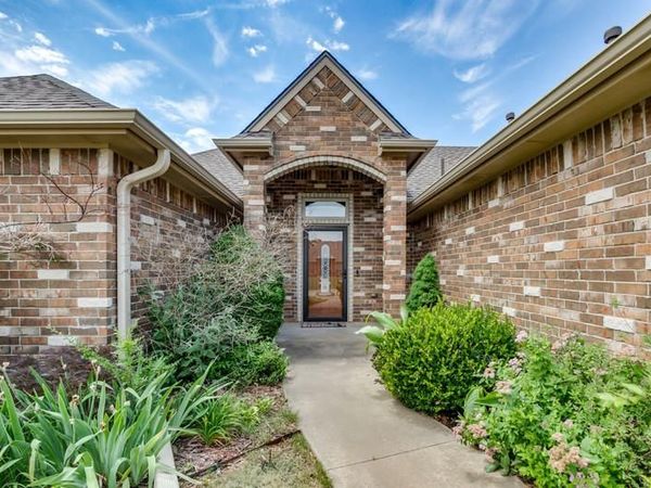 1213 Palmer Drive, Shawnee, OK 74804
