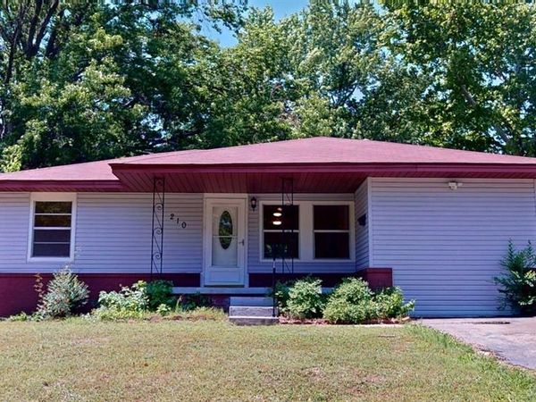 210 N Roosevelt Avenue, Shawnee, OK 74801