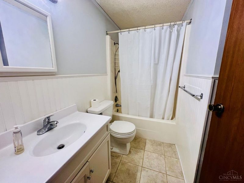 5064 Queenswood Court, West Chester, OH 45011 Photo 9