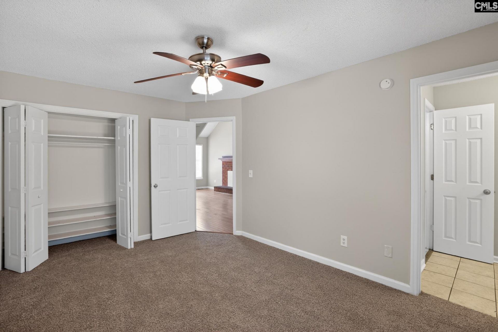 126 Village Walk Photo 15