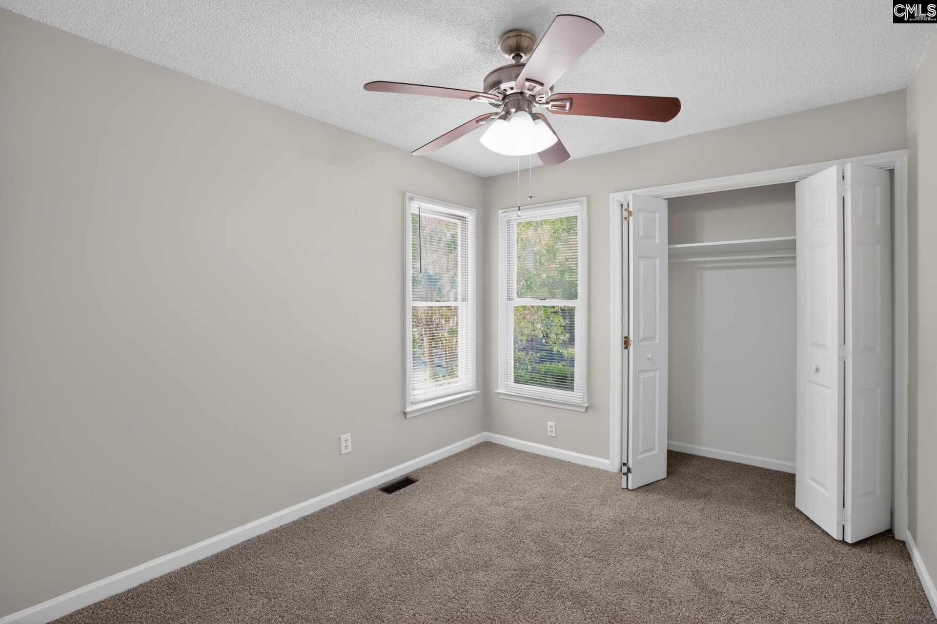 126 Village Walk Photo 18