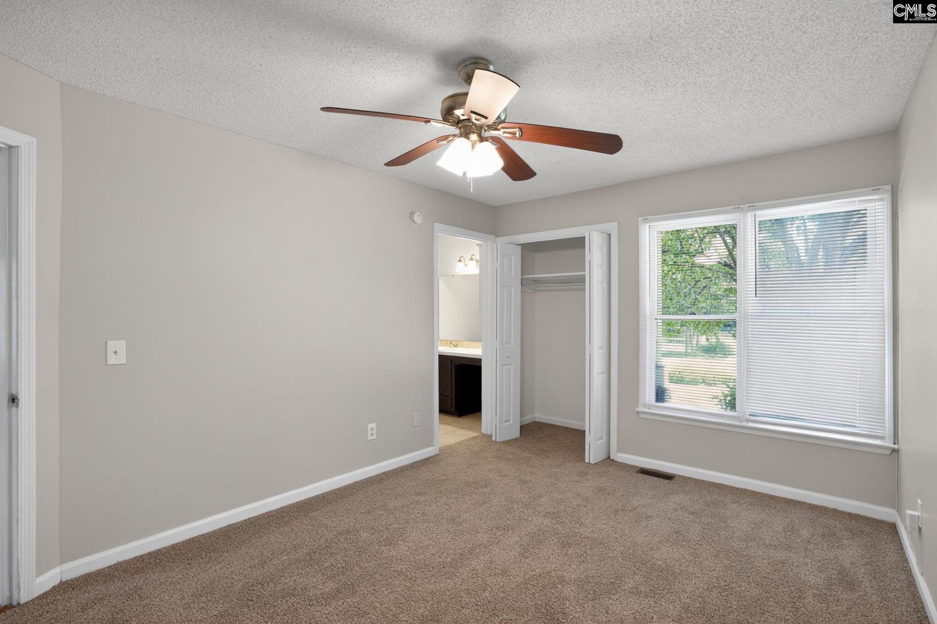 126 Village Walk Photo 20