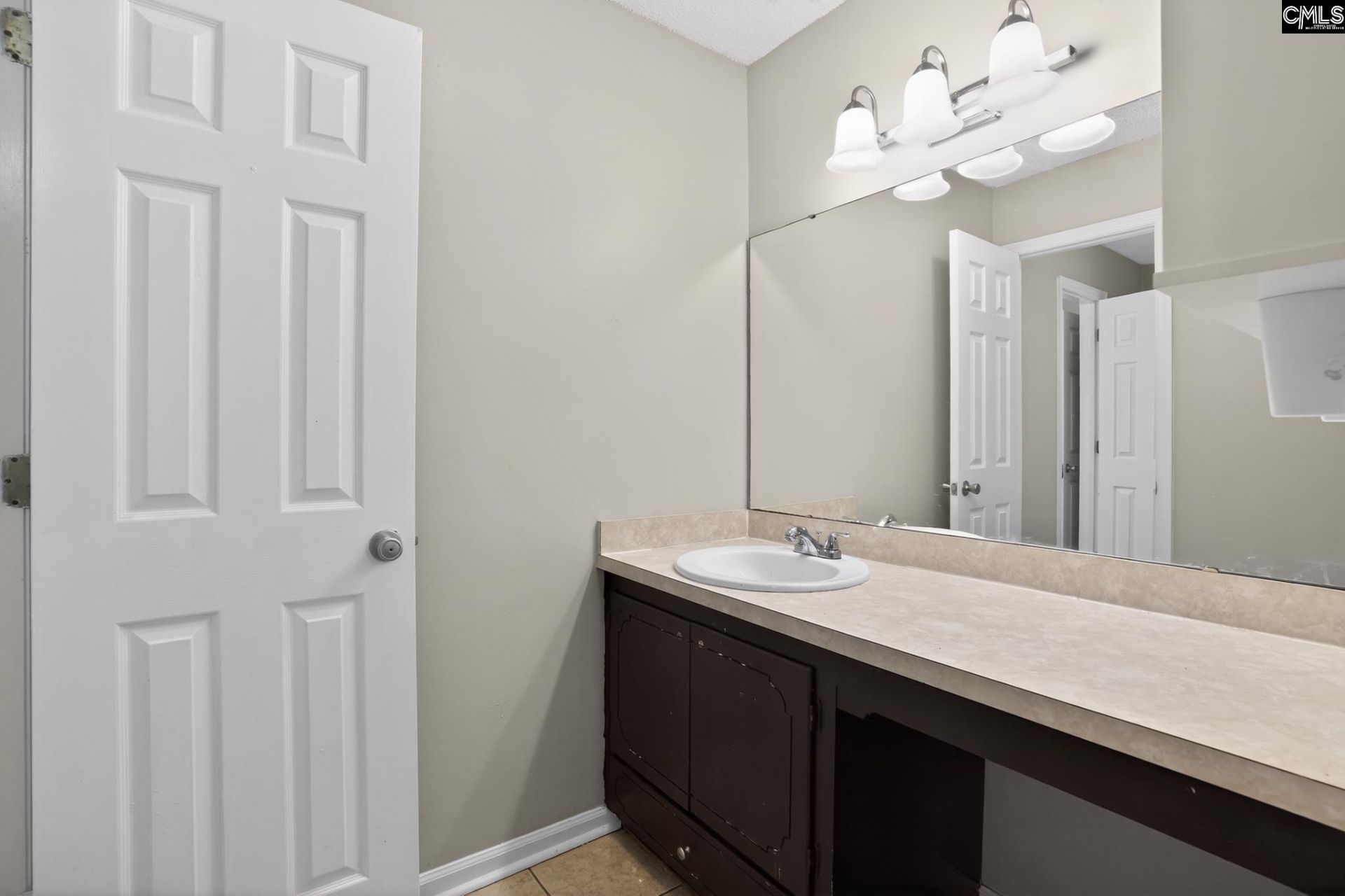 126 Village Walk Photo 22