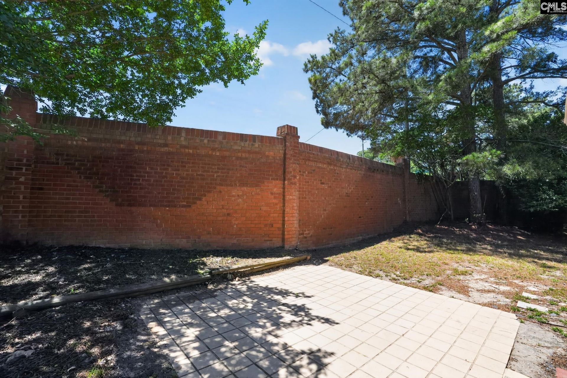 126 Village Walk Photo 6
