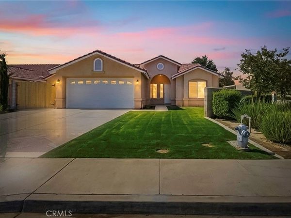 3217 Sierra Meadows, Bakersfield, CA 93313