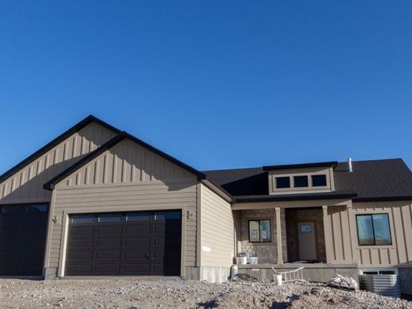 1112 E 50 N, Hyde Park, UT 84318