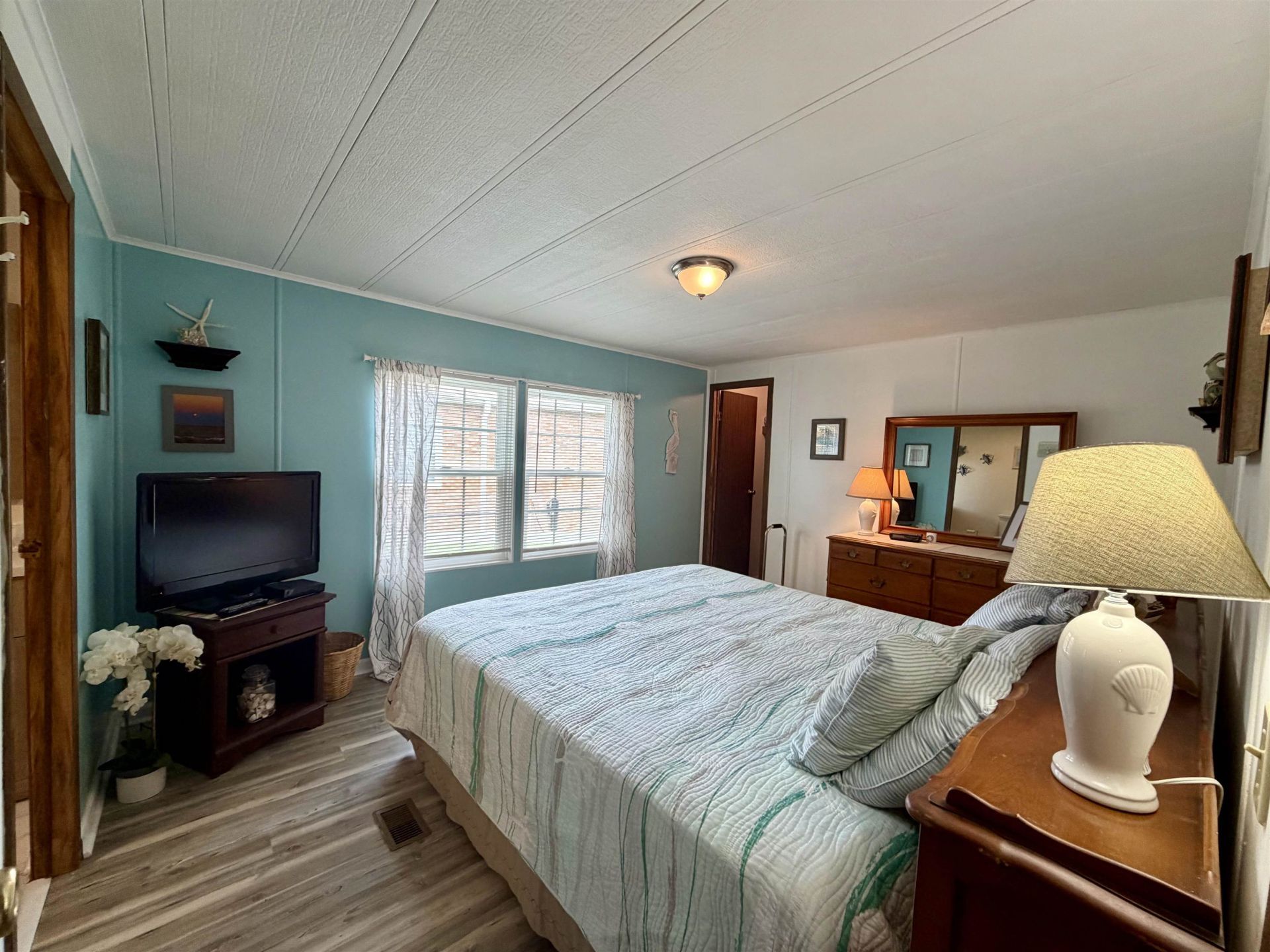 1804 East Lake Dr. Photo 11