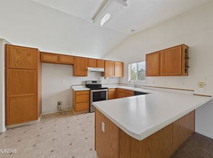 17617 Grand Valley Court, Reno, NV 89508 Photo