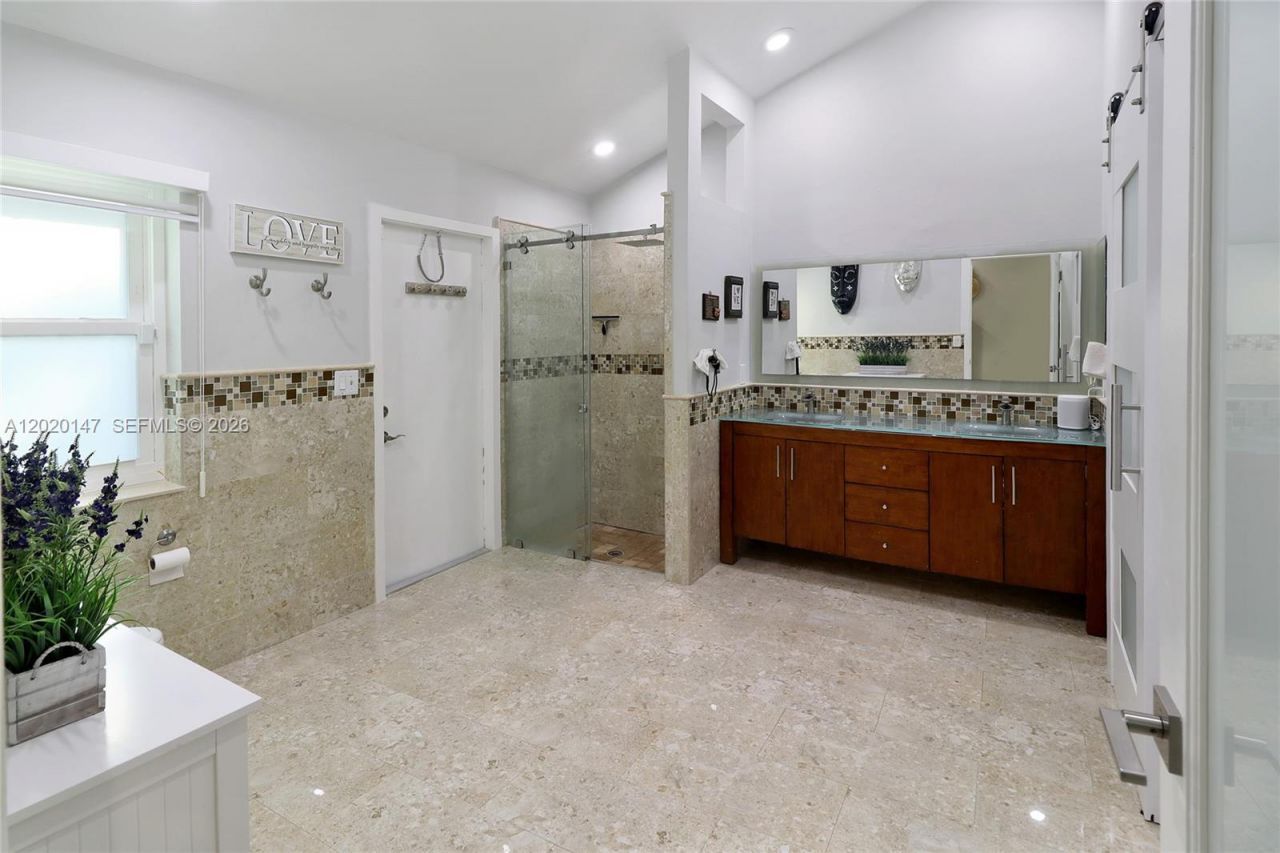 16183 NW 15th St, Pembroke Pines, FL 33028 Photo