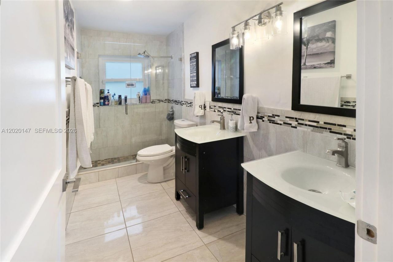 16183 NW 15th St, Pembroke Pines, FL 33028 Photo