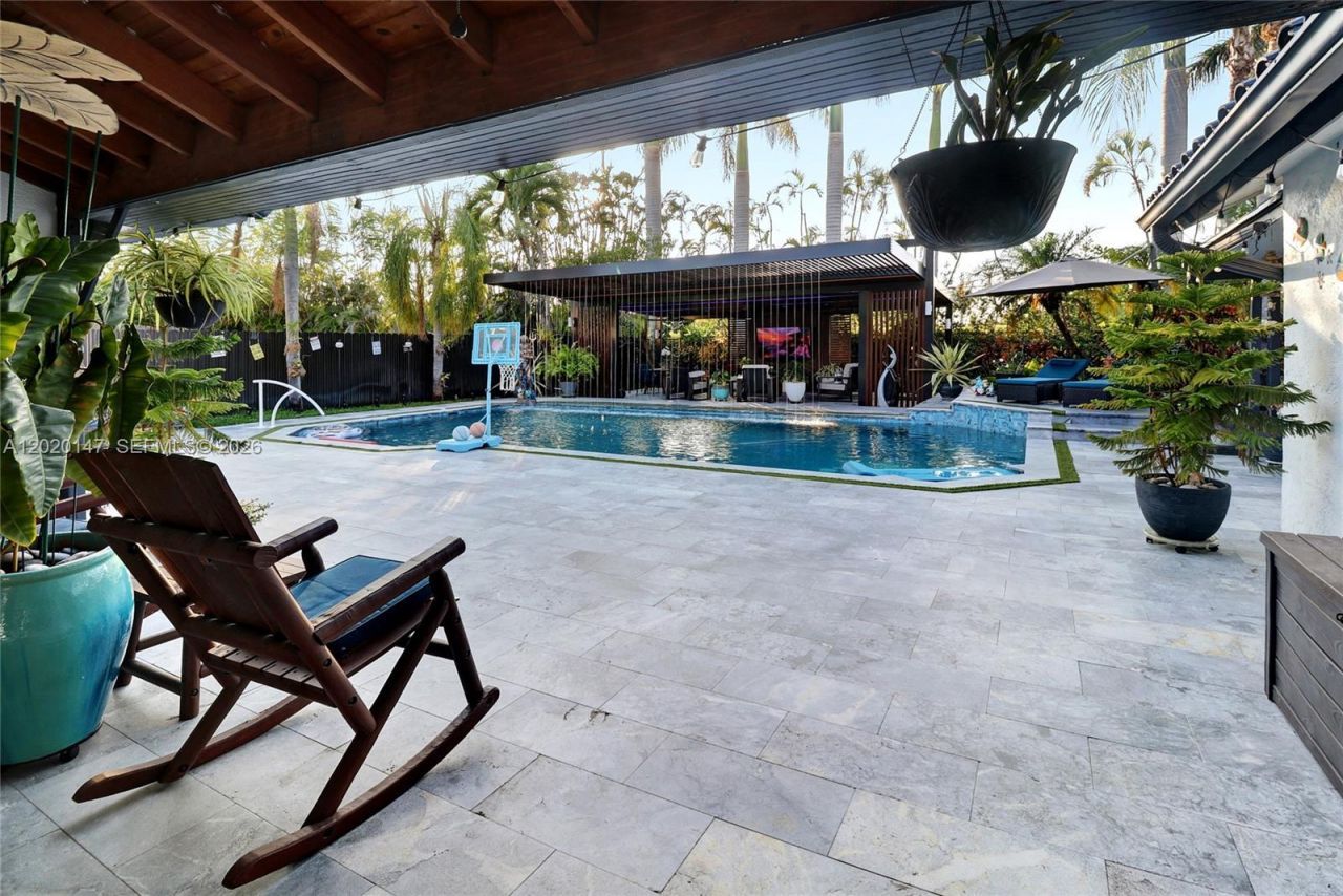 16183 NW 15th St, Pembroke Pines, FL 33028 Photo