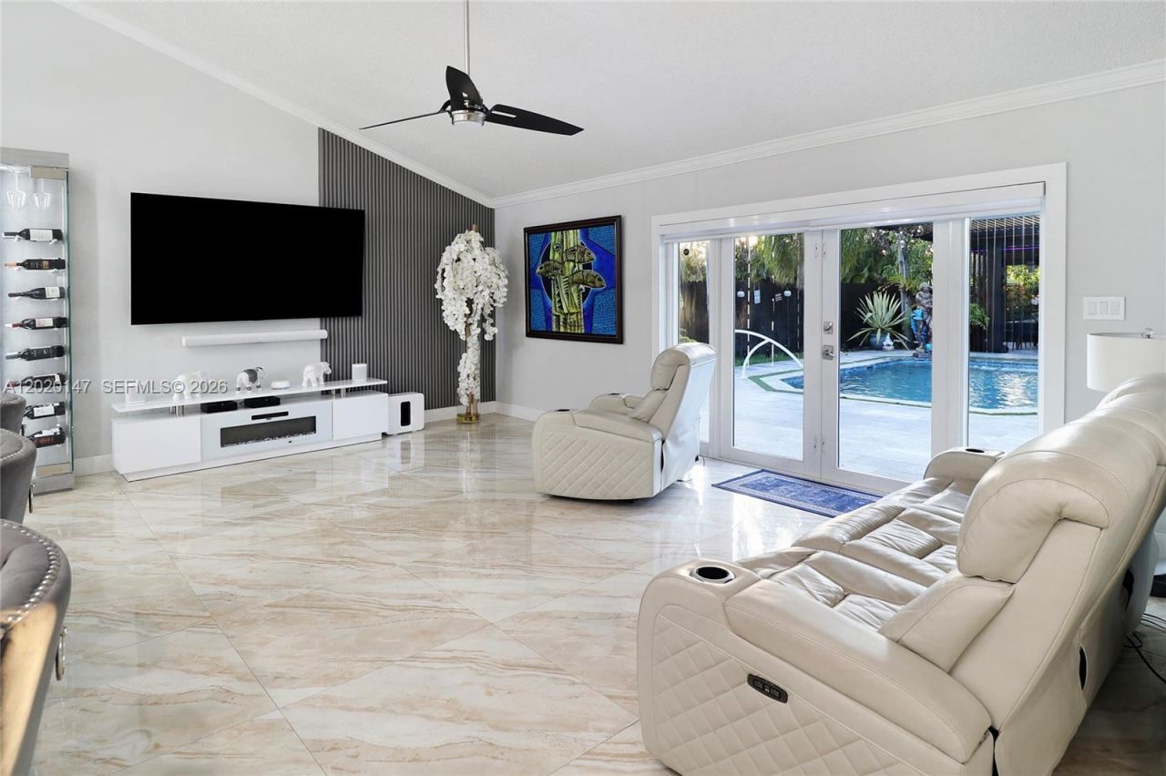 16183 NW 15th St, Pembroke Pines, FL 33028 Photo