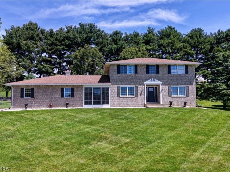 883 Basel Street, Sugarcreek, OH 44681 Photo 1