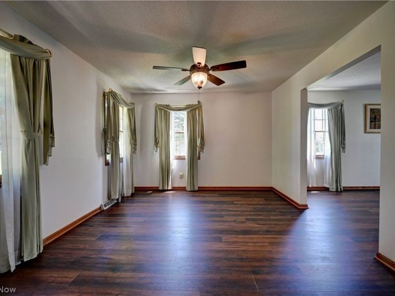 883 Basel Street, Sugarcreek, OH 44681 Photo 11