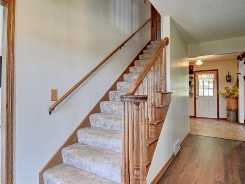 883 Basel Street, Sugarcreek, OH 44681 Photo 21