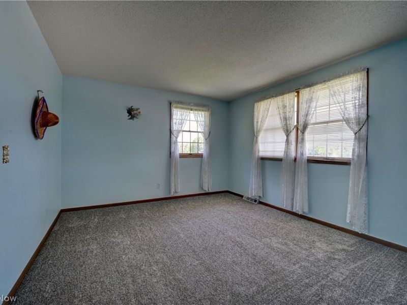 883 Basel Street, Sugarcreek, OH 44681 Photo 31