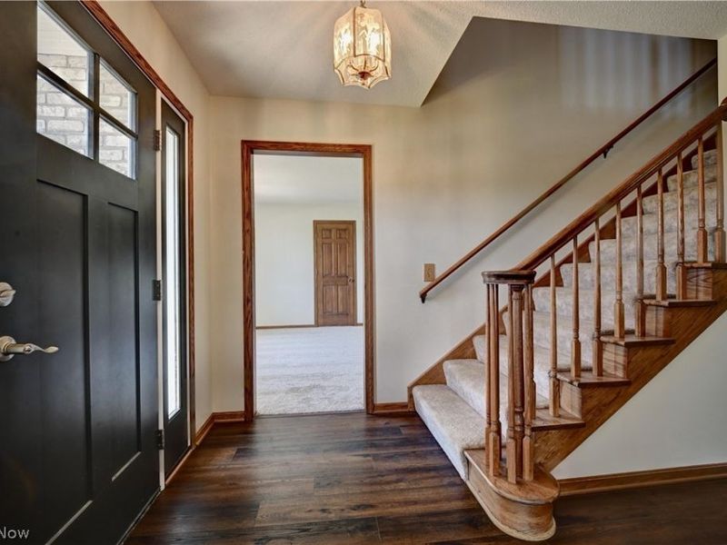 883 Basel Street, Sugarcreek, OH 44681 Photo 4
