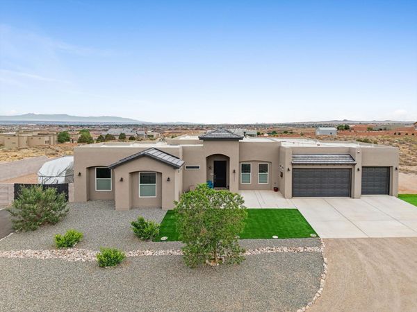 1513 Aztec Moon Court SE, Rio Rancho, NM 87124