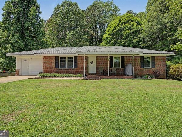 98 James Street, Tallapoosa, GA 30176