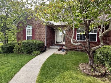 387 Colony Drive, Versailles, KY 40383