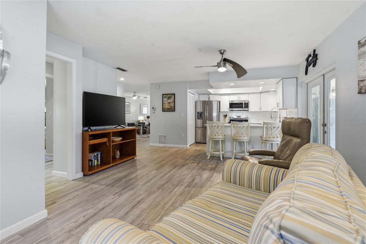 1634 Dale Circle N, Dunedin, FL 34698 Photo