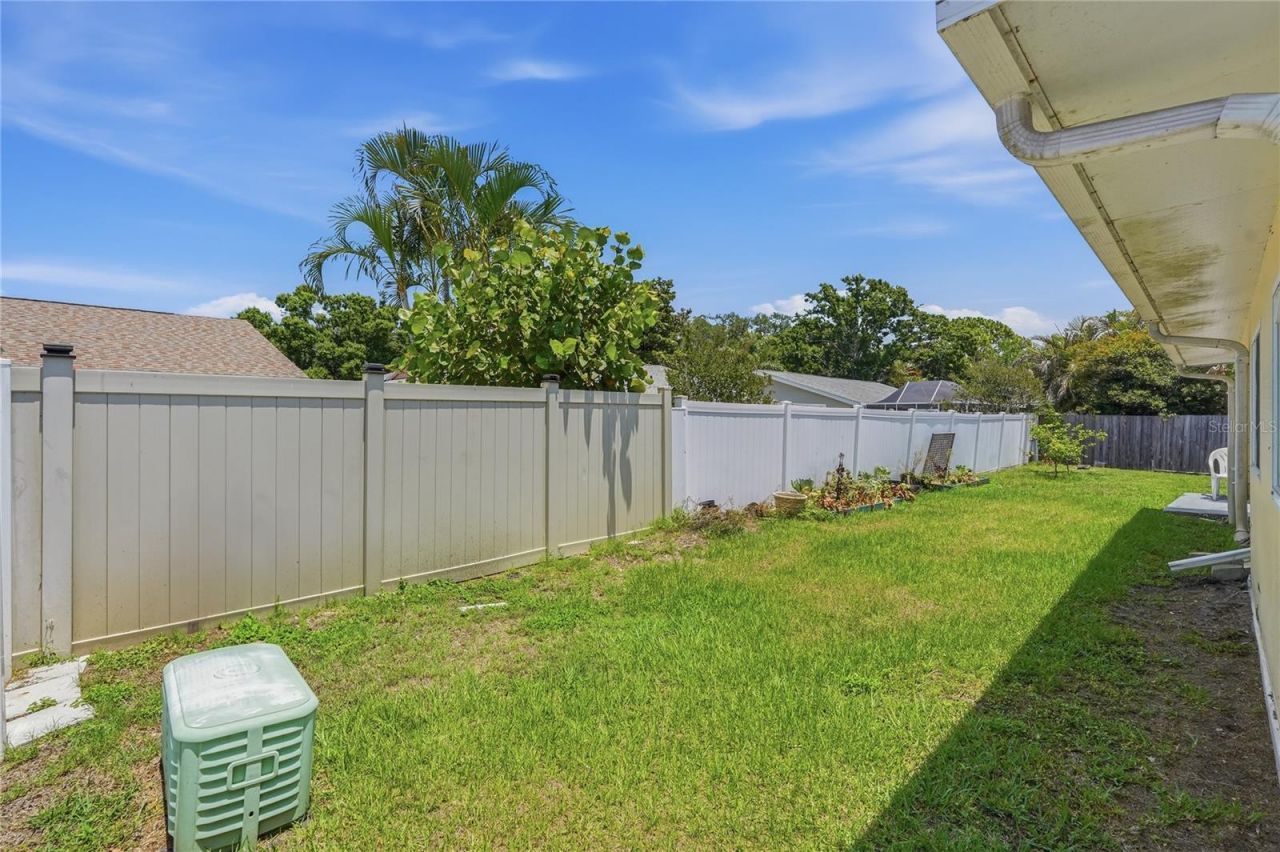 1634 Dale Circle N, Dunedin, FL 34698 Photo