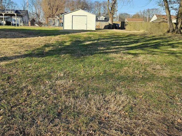 528 W Washington Street , Franklin, KY 42134