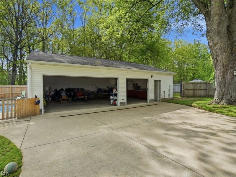 175 Henn Hyde Road NE, Howland, OH 44484 Photo 12
