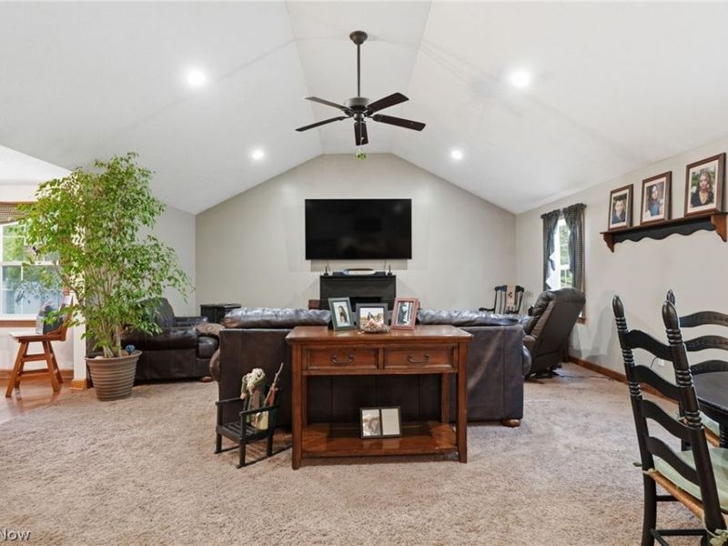 175 Henn Hyde Road NE, Howland, OH 44484 Photo 20