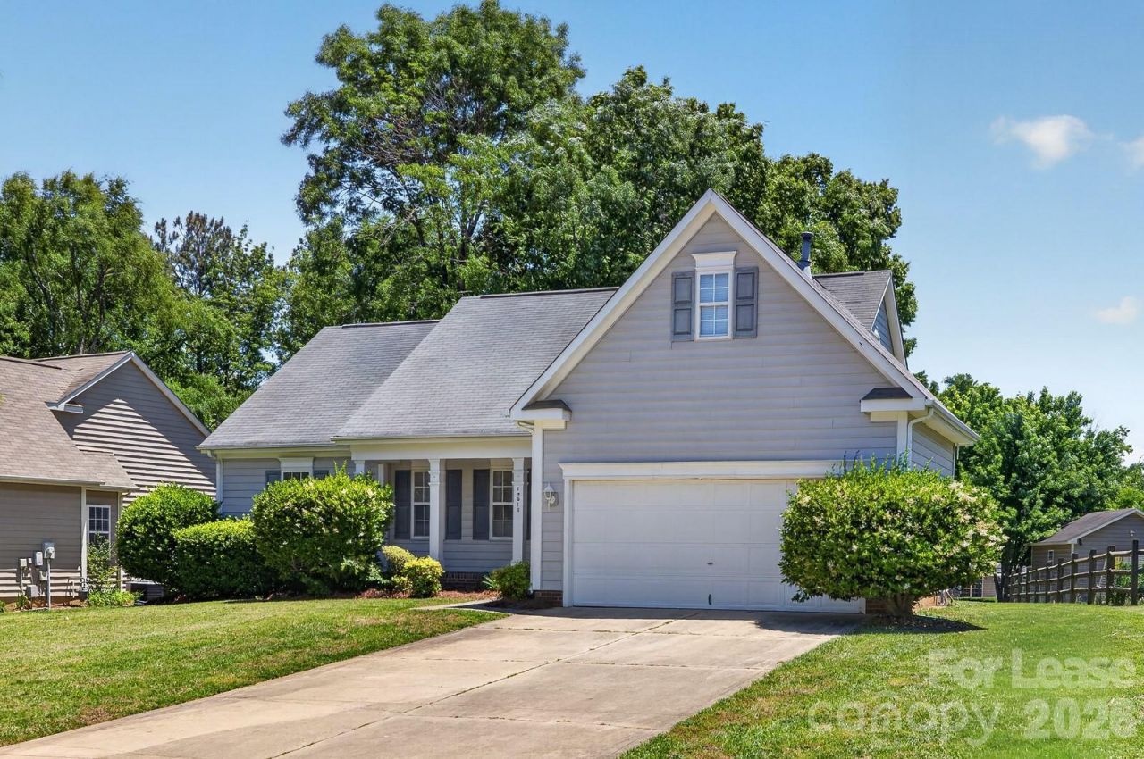 12516 Cardinal Point Road, Charlotte, NC 28269 Main Photo