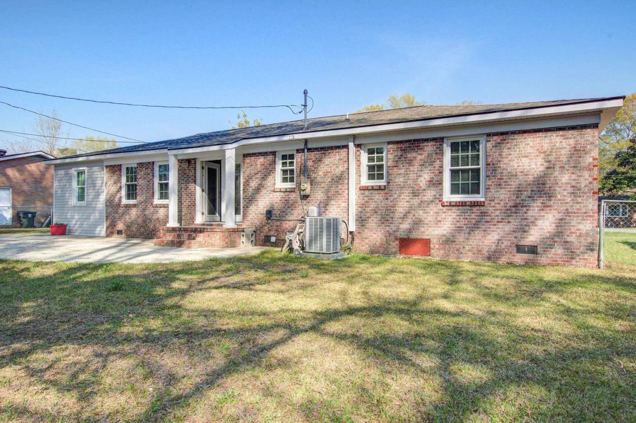 229 Jean Wells Drive Photo 14