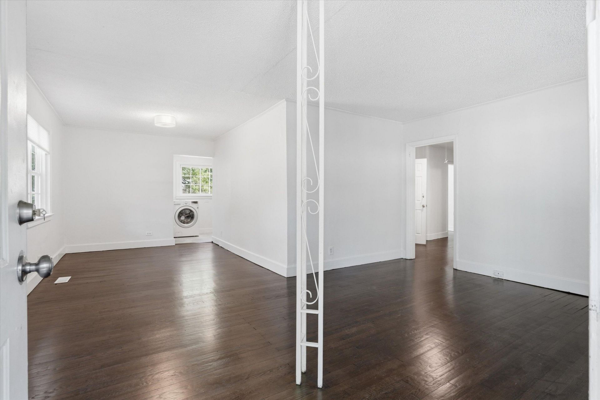 2679 Olympia Avenue Photo 9