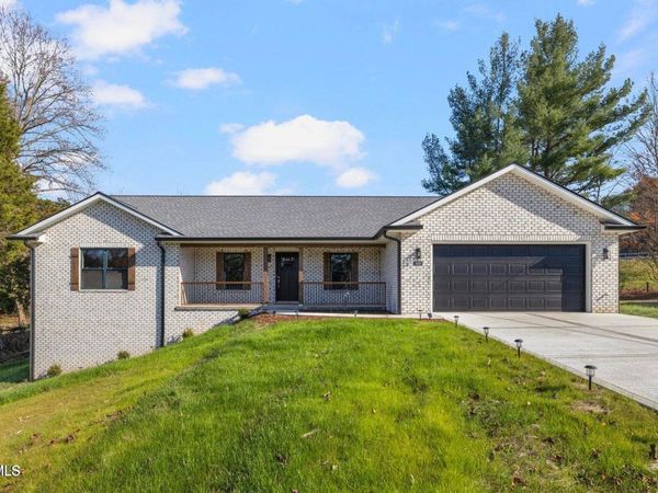 409 Arlington Court, Kingsport, TN 37663