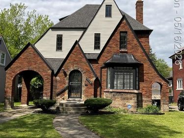 15763 Ashton Road, Detroit, MI 48223