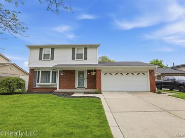 4680 Forest Lane, Trenton, MI 48183