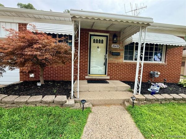 26676 Richard Drive, Warren, MI 48089