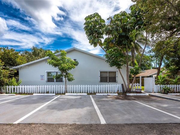 1106 NE 5th ave, Fort Lauderdale, FL 33304