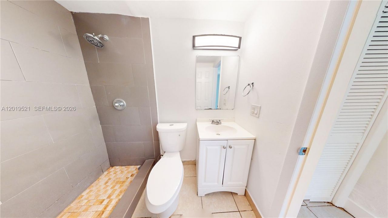1190 NW 65th St , Unit 2, Miami, FL 33150 Photo